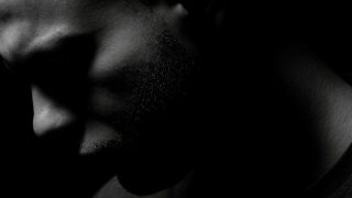 91男同原创UGC投稿区素人自拍短视频封面，真实生活场景风格